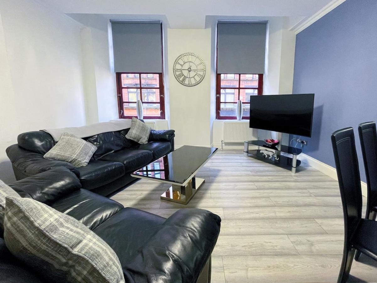 Recently Refurbished Two Bedroom Apartment, Central Location! غلاسغو المظهر الخارجي الصورة
